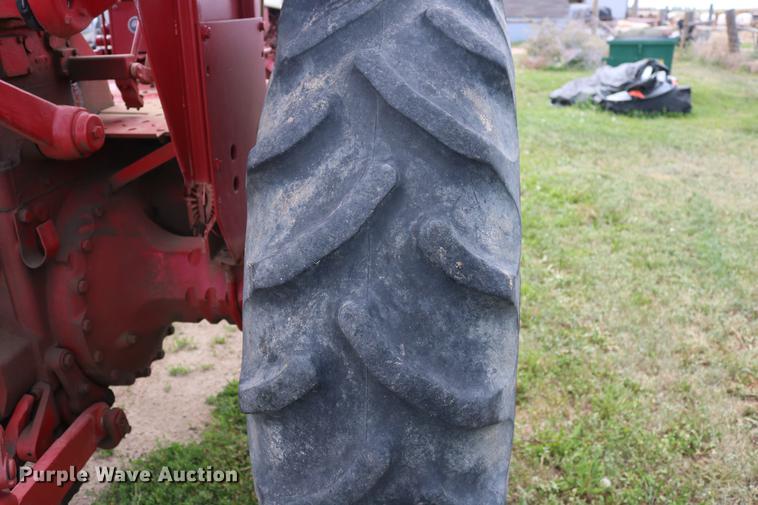 image for item EP9500 Farmall 706 tractor