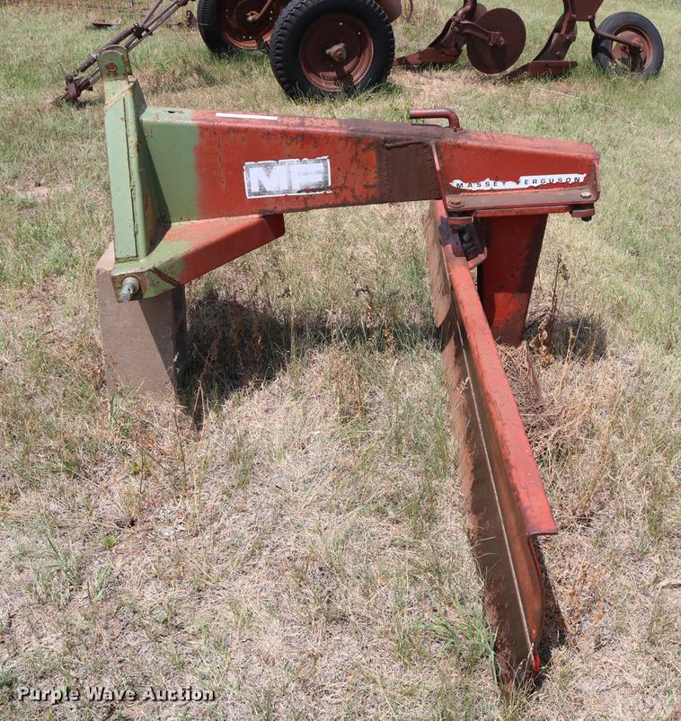 image for item EX9779 Massey Ferguson MF226 blade