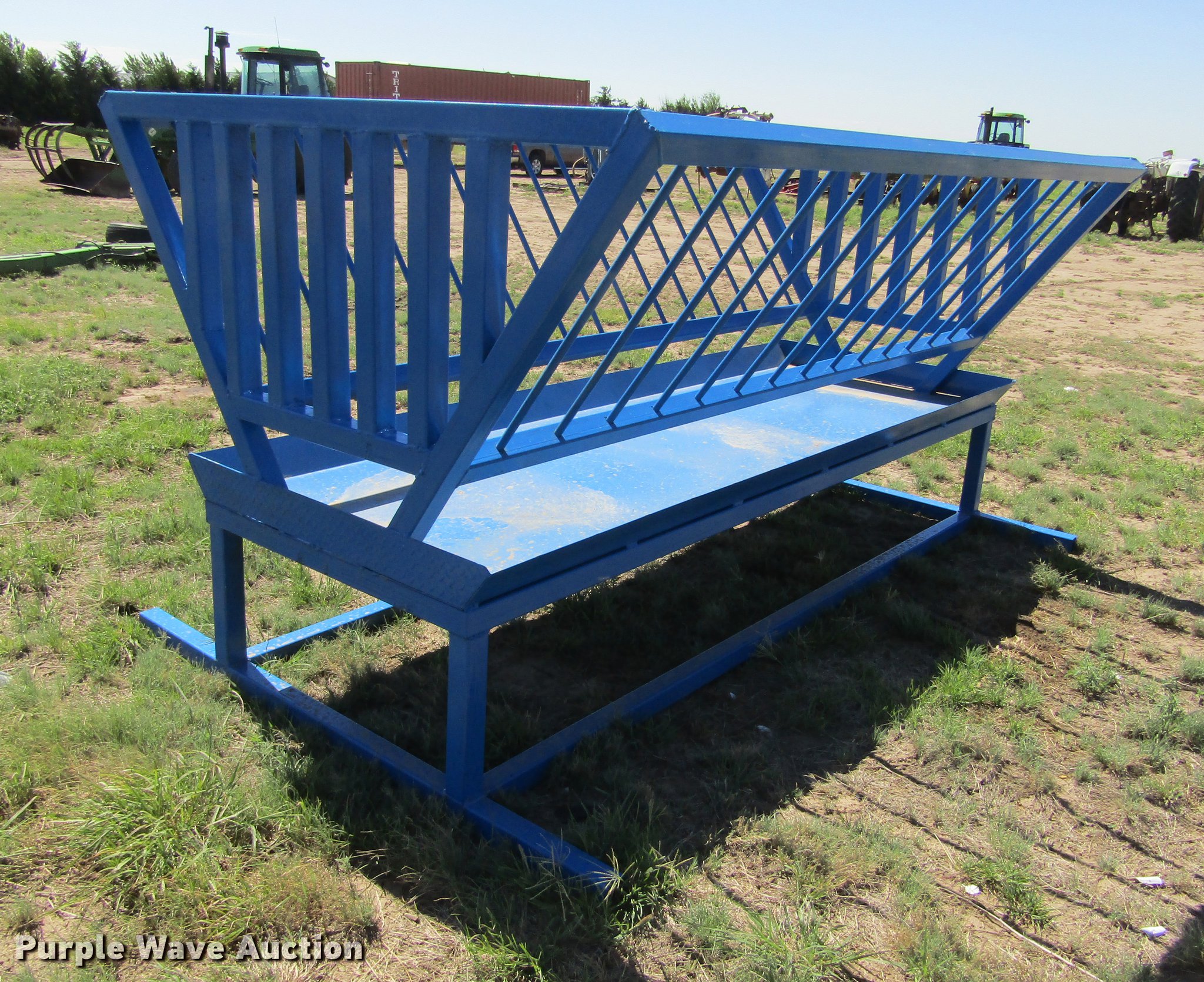 Steel Vrack hay feeder in Sublette, KS Item DD5744 sold Purple Wave