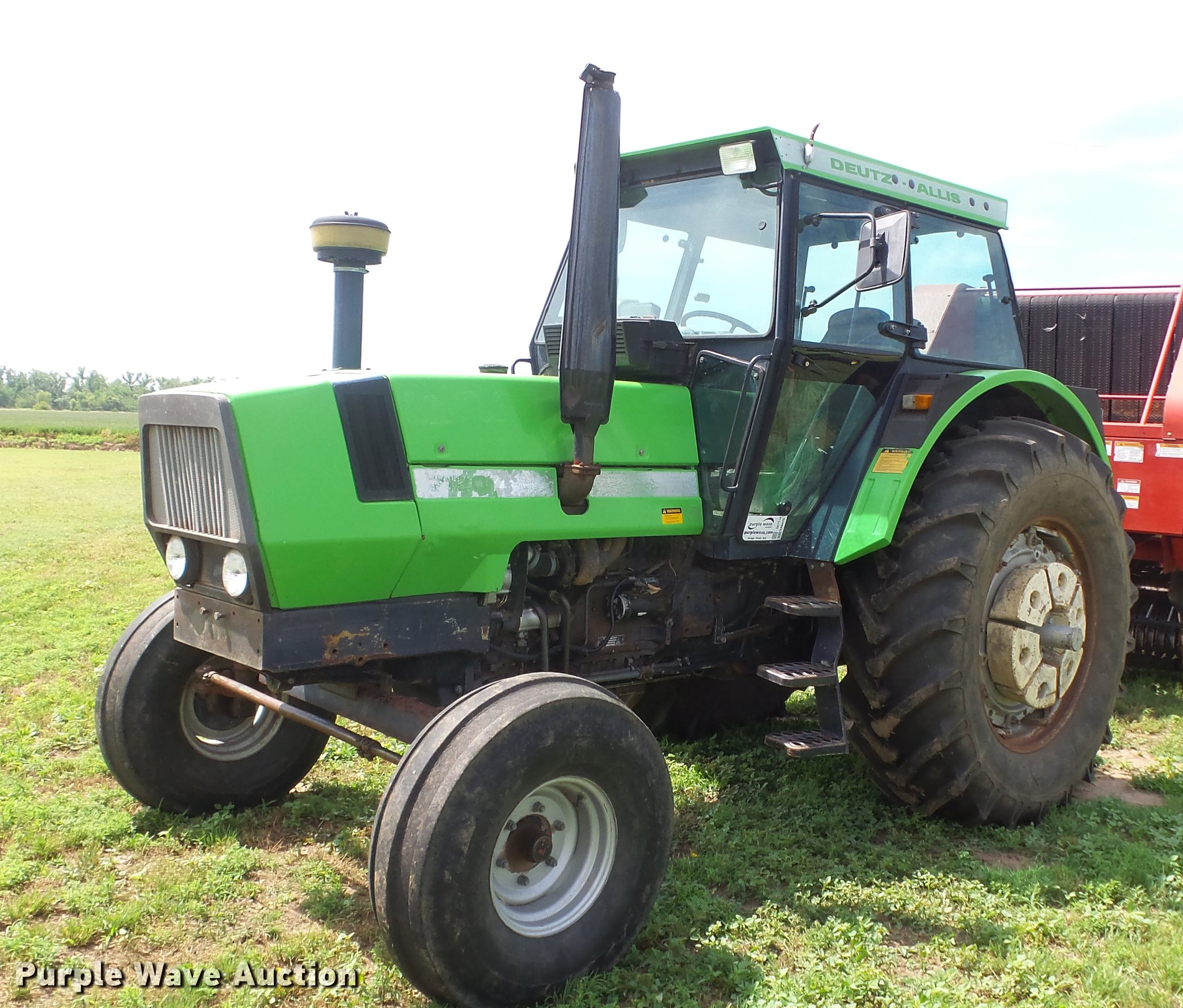 1986 Deutz Allis 7120 tractor in Garfield, KS | Item DE7114 sold ...