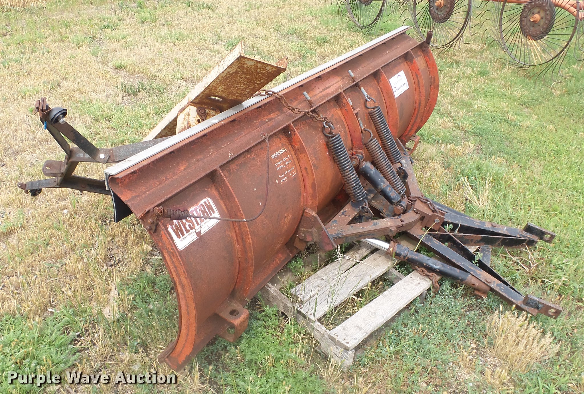 Western snow plow in Colwich, KS Item DE7149 sold Purple Wave