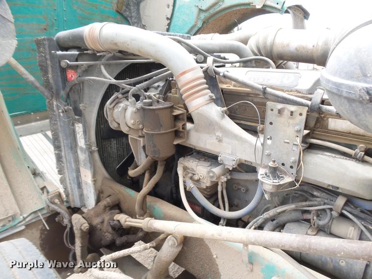 image for item DB6248 1993 Peterbilt 379 semi truck