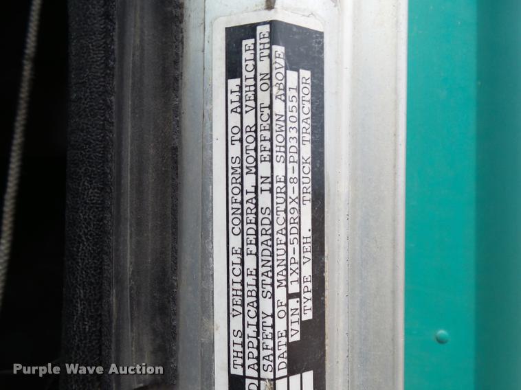 image for item DB6248 1993 Peterbilt 379 semi truck