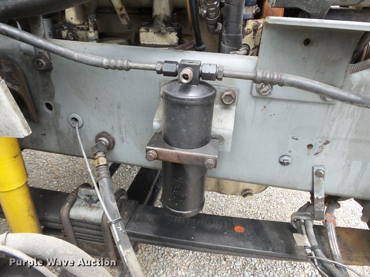 image for item DB7113 2003 International 9400i semi truck