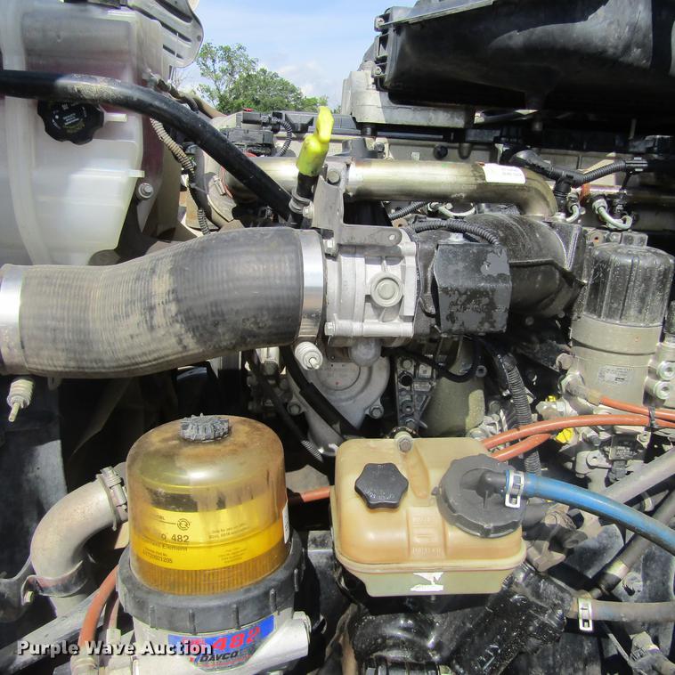 image for item DC0028 2012 Freightliner Cascadia semi truck