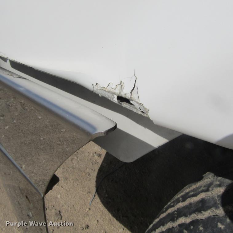 image for item DC0028 2012 Freightliner Cascadia semi truck