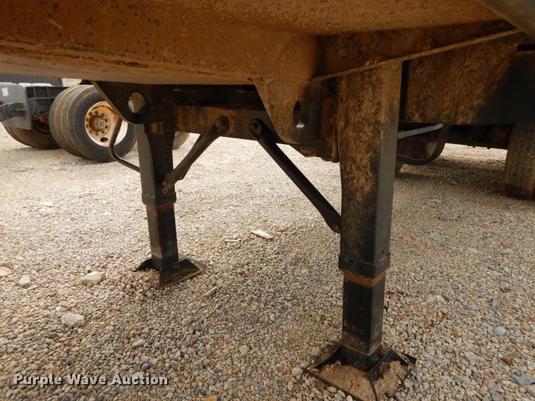 image for item DC0399 1991 Ranco M871 flat bed trailer