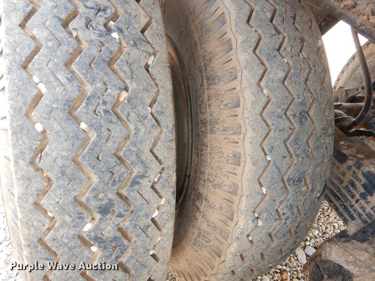 image for item DC0399 1991 Ranco M871 flat bed trailer