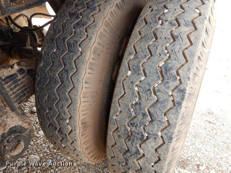 image for item DC0399 1991 Ranco M871 flat bed trailer