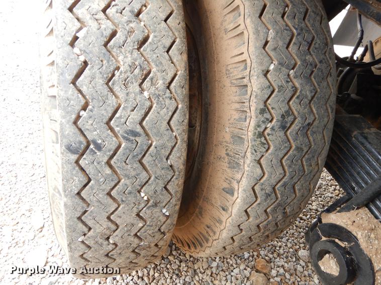 image for item DC0399 1991 Ranco M871 flat bed trailer