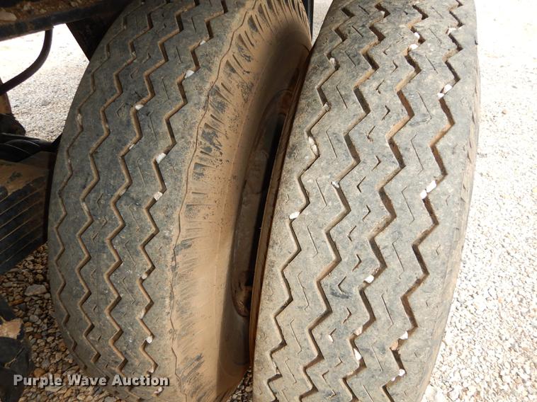 image for item DC0399 1991 Ranco M871 flat bed trailer