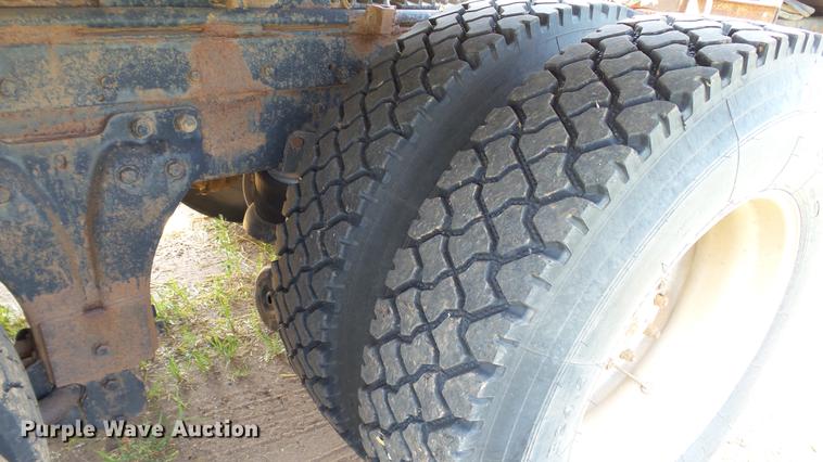 image for item DC4177 1986 Kenworth W900 semi truck