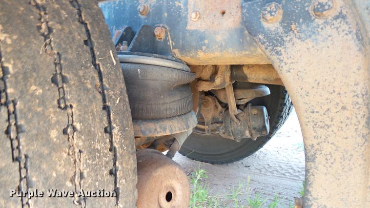 image for item DC4177 1986 Kenworth W900 semi truck