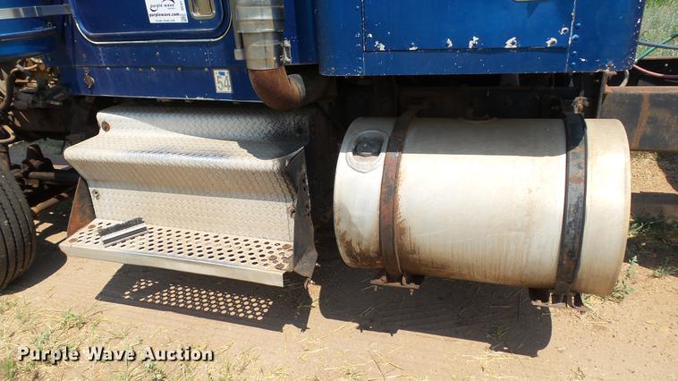 image for item DC4177 1986 Kenworth W900 semi truck