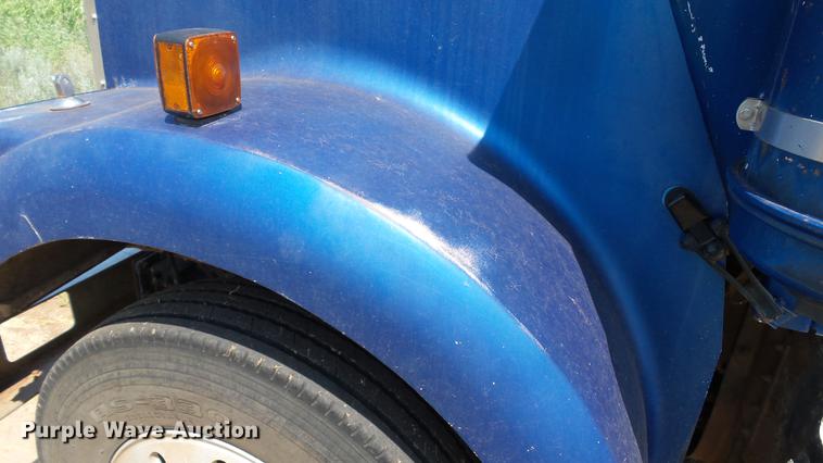 image for item DC4177 1986 Kenworth W900 semi truck