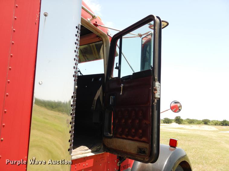 image for item DC5957 2001 Kenworth W900 semi truck