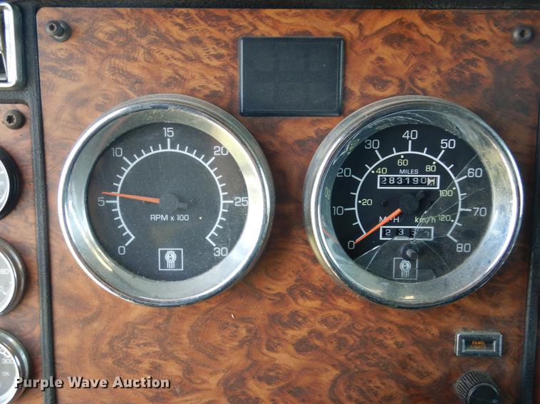 image for item DC5957 2001 Kenworth W900 semi truck