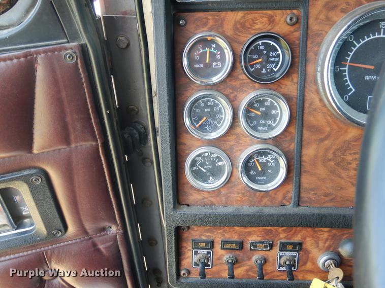 image for item DC5957 2001 Kenworth W900 semi truck