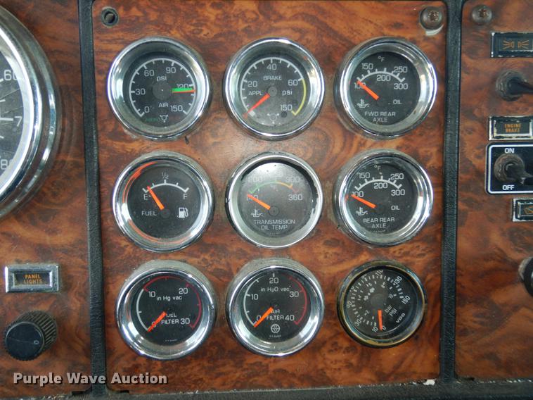 image for item DC5957 2001 Kenworth W900 semi truck