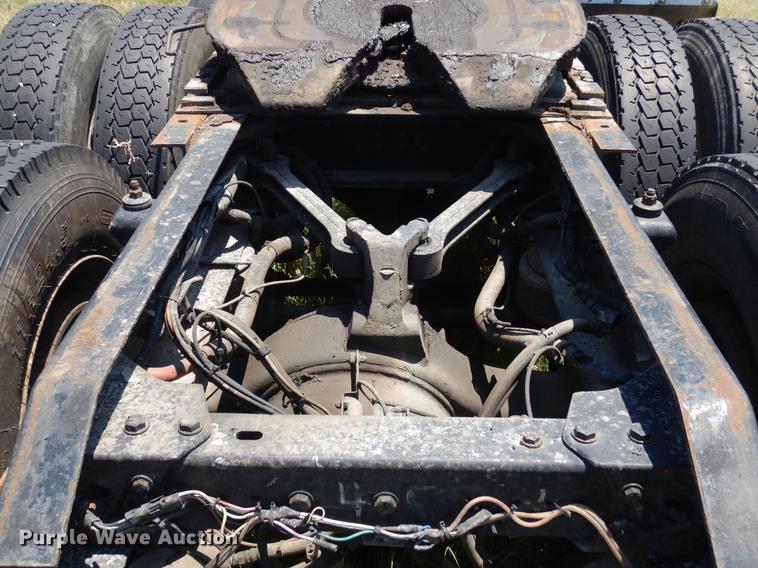 image for item DC5957 2001 Kenworth W900 semi truck