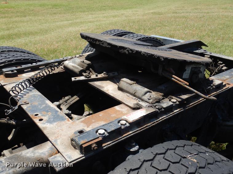 image for item DC5957 2001 Kenworth W900 semi truck