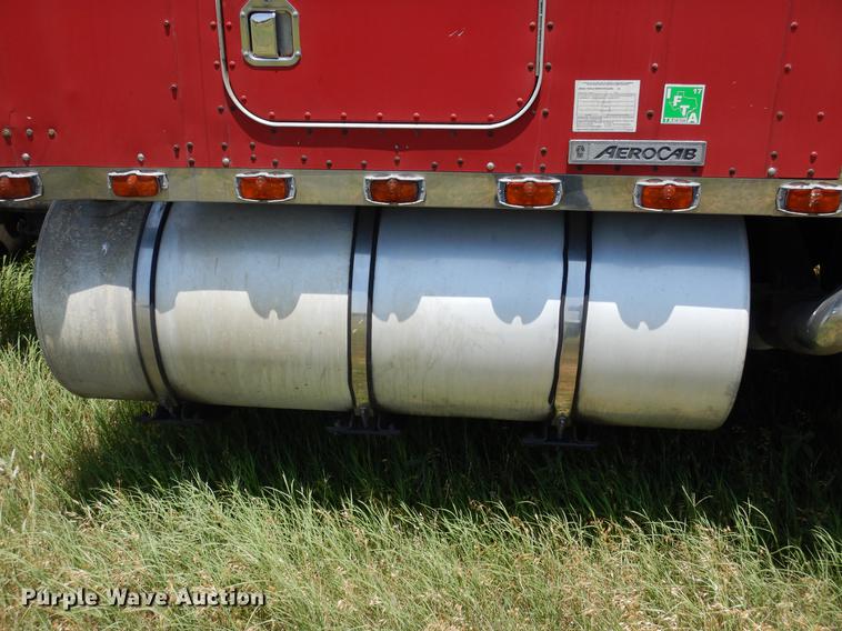 image for item DC5957 2001 Kenworth W900 semi truck