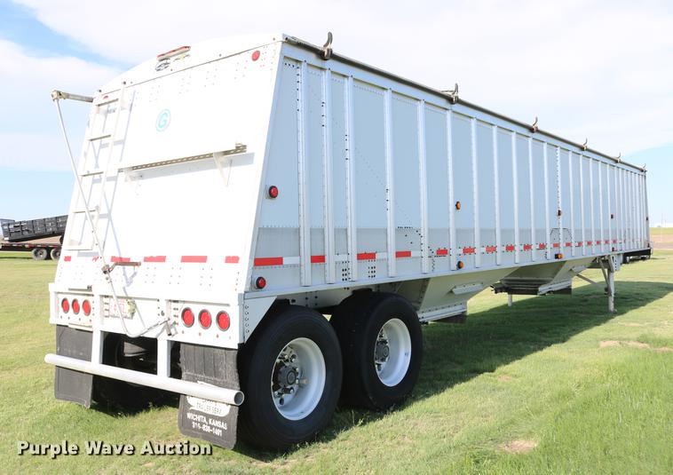 image for item DD4267 2009 Corn Husker 800ALSR-6308-6386 double hopper bottom grain trailer