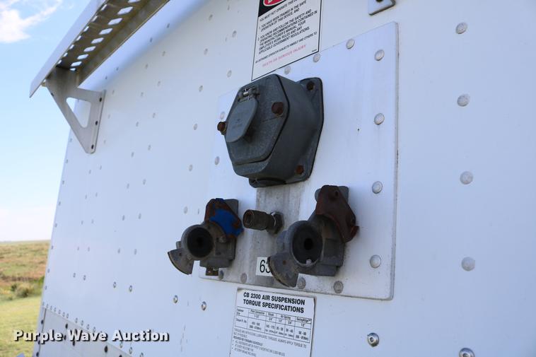 image for item DD4267 2009 Corn Husker 800ALSR-6308-6386 double hopper bottom grain trailer