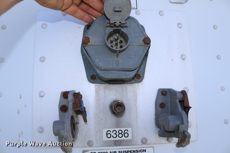 image for item DD4267 2009 Corn Husker 800ALSR-6308-6386 double hopper bottom grain trailer