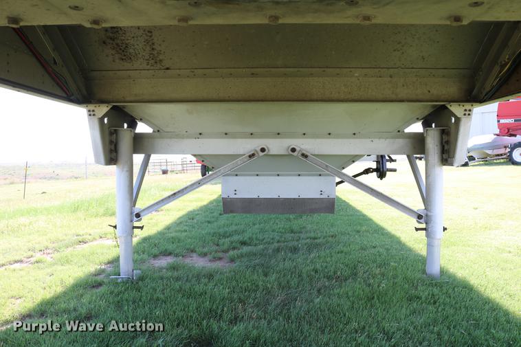 image for item DD4267 2009 Corn Husker 800ALSR-6308-6386 double hopper bottom grain trailer