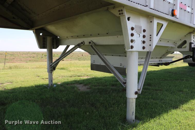 image for item DD4267 2009 Corn Husker 800ALSR-6308-6386 double hopper bottom grain trailer