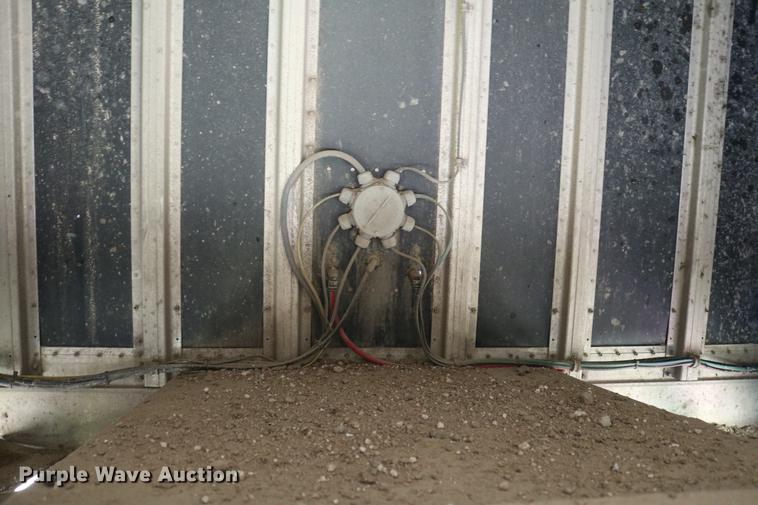 image for item DD4267 2009 Corn Husker 800ALSR-6308-6386 double hopper bottom grain trailer