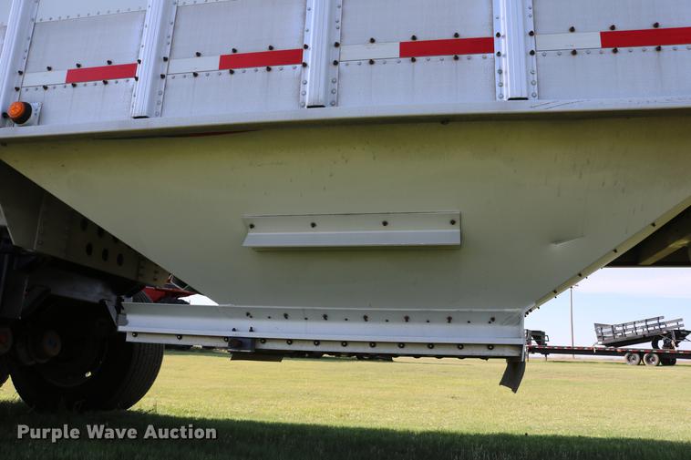 image for item DD4267 2009 Corn Husker 800ALSR-6308-6386 double hopper bottom grain trailer