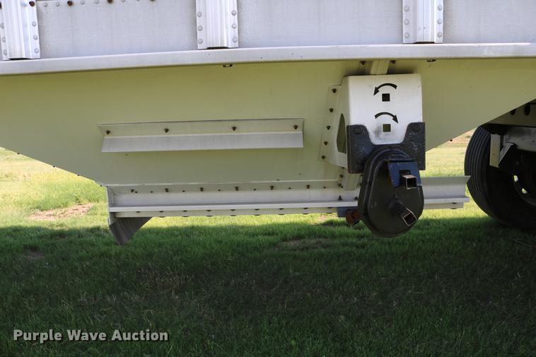 image for item DD4267 2009 Corn Husker 800ALSR-6308-6386 double hopper bottom grain trailer