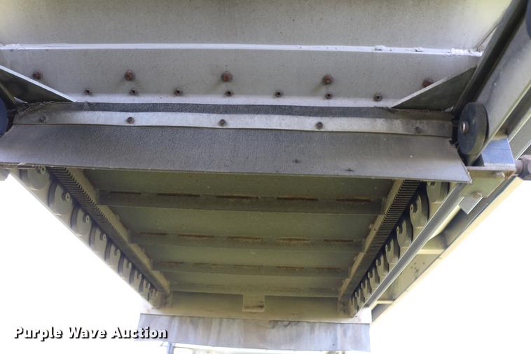 image for item DD4267 2009 Corn Husker 800ALSR-6308-6386 double hopper bottom grain trailer