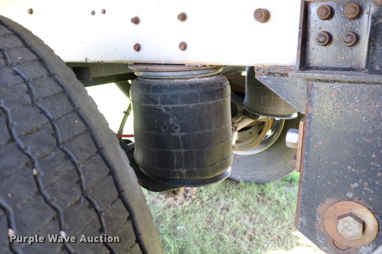 image for item DD4267 2009 Corn Husker 800ALSR-6308-6386 double hopper bottom grain trailer