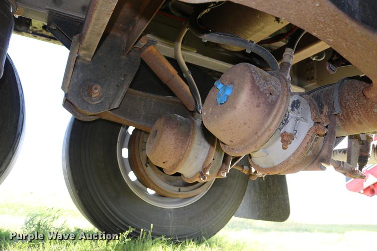 image for item DD4267 2009 Corn Husker 800ALSR-6308-6386 double hopper bottom grain trailer