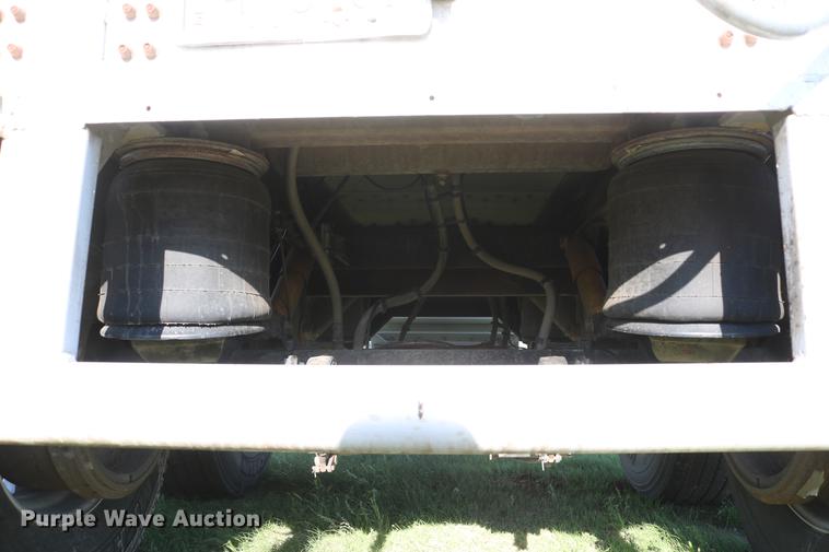 image for item DD4267 2009 Corn Husker 800ALSR-6308-6386 double hopper bottom grain trailer