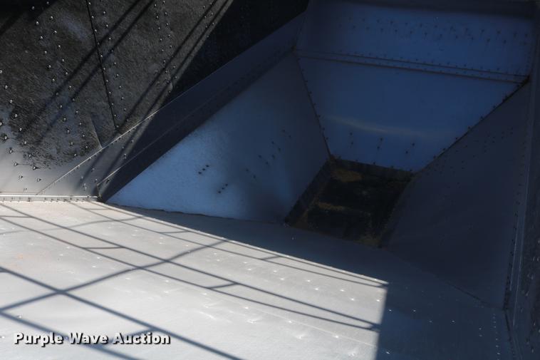 image for item DD4267 2009 Corn Husker 800ALSR-6308-6386 double hopper bottom grain trailer