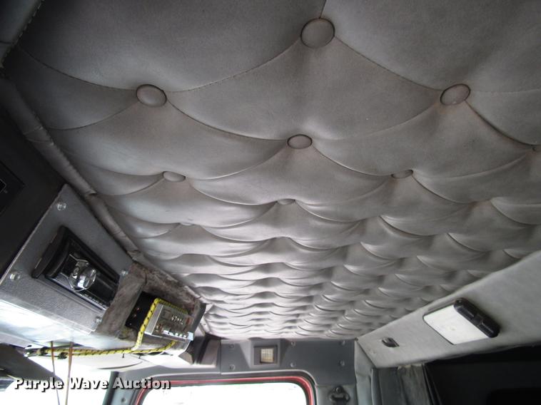 image for item DD7503 1999 Western Star 4964EX semi truck