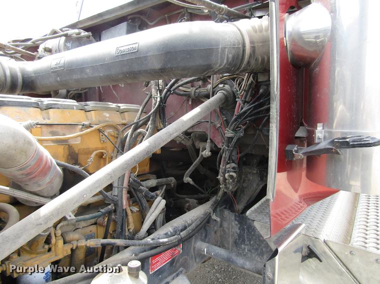 image for item DD7503 1999 Western Star 4964EX semi truck