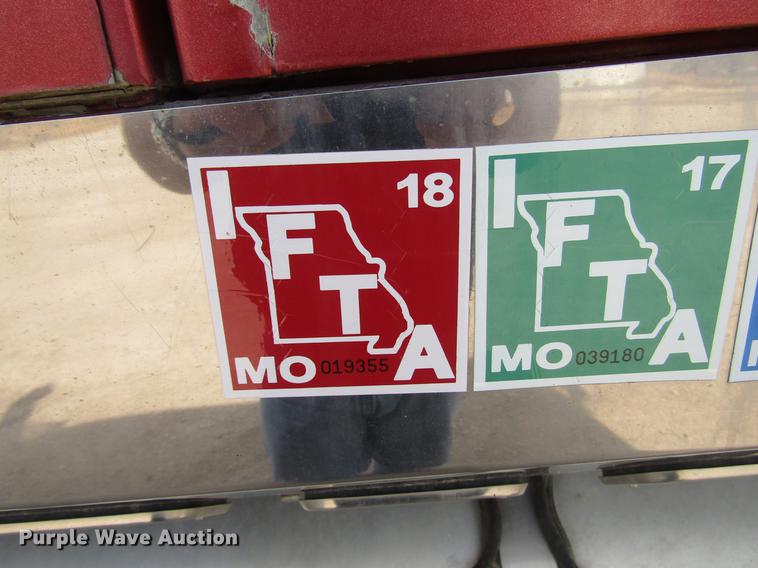 image for item DD7503 1999 Western Star 4964EX semi truck