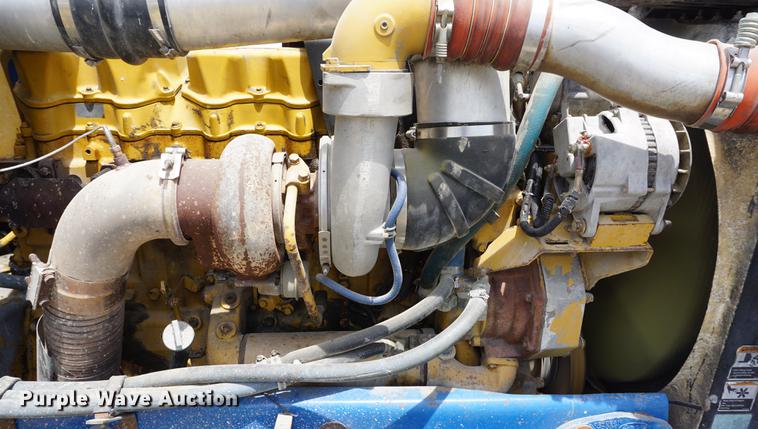 image for item DD7672 1995 Peterbilt 379 semi truck