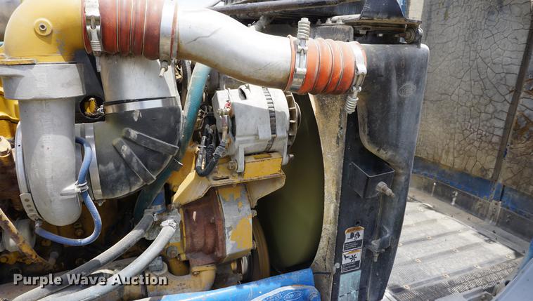 image for item DD7672 1995 Peterbilt 379 semi truck