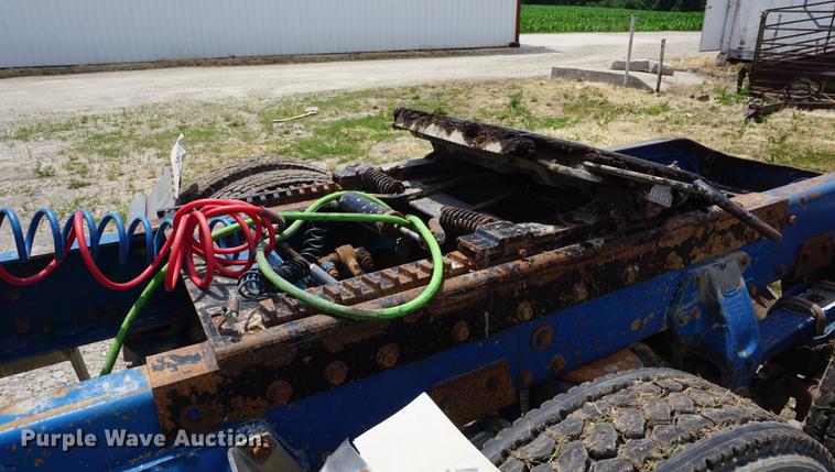 image for item DD7672 1995 Peterbilt 379 semi truck