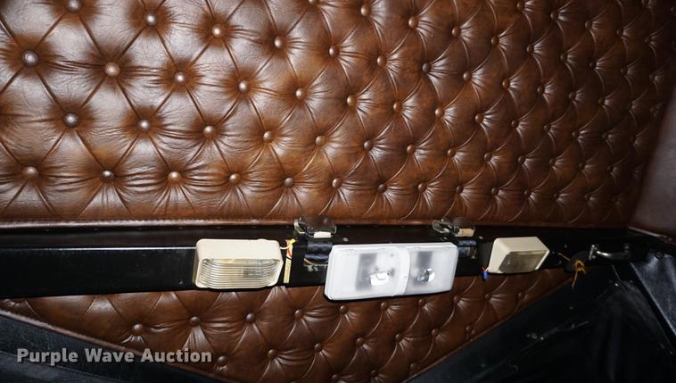 image for item DD7694 1989 Kenworth T600 semi truck