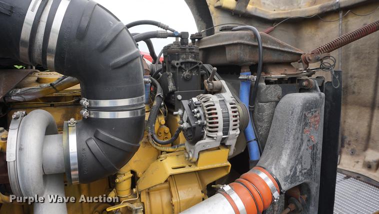 image for item DD7694 1989 Kenworth T600 semi truck