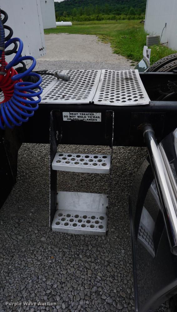 image for item DD7694 1989 Kenworth T600 semi truck