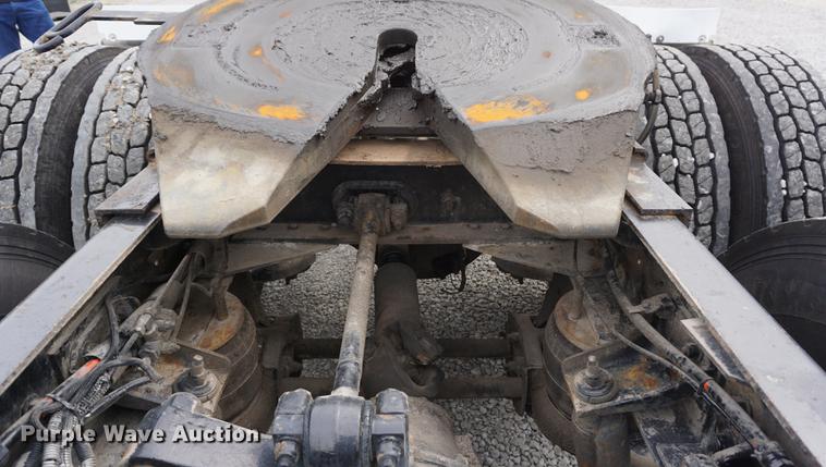 image for item DD7694 1989 Kenworth T600 semi truck