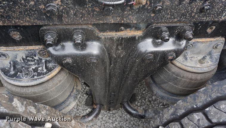 image for item DD7694 1989 Kenworth T600 semi truck